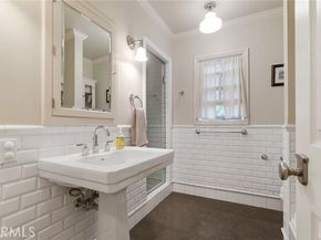 22107 San Miguel, Woodland Hills (los Angeles) CA 91364