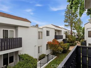 18645 Hatteras Street 289, Tarzana (los Angeles) CA 91356