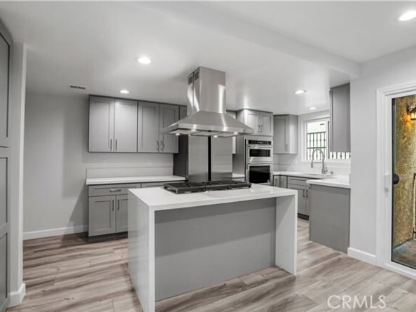 227 E Burbank C, Burbank CA 91502