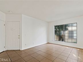 11150 Glenoaks Blvd. #70, Pacoima (los Angeles) CA 91331