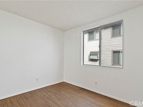 11150 Glenoaks Blvd. #70, Pacoima (los Angeles) CA 91331