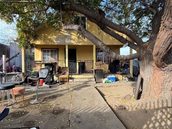 9613 Laurel Street, Los Angeles CA 90002