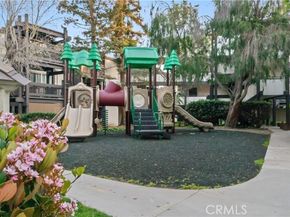 8650 Gulana C1056, Playa Del Rey (los Angeles) CA 90293