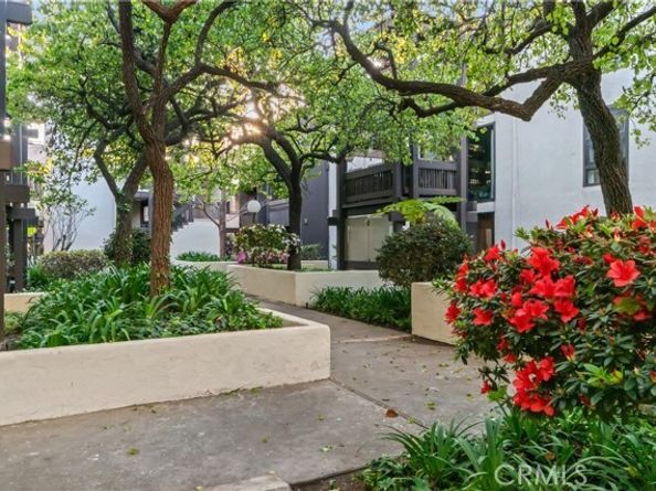 8650 Gulana C1056, Playa Del Rey (los Angeles) CA 90293