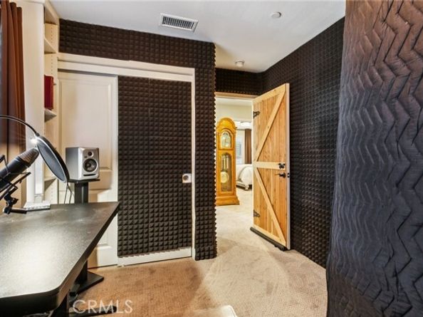 1833 S Mesa Street, San Pedro (los Angeles) CA 90731