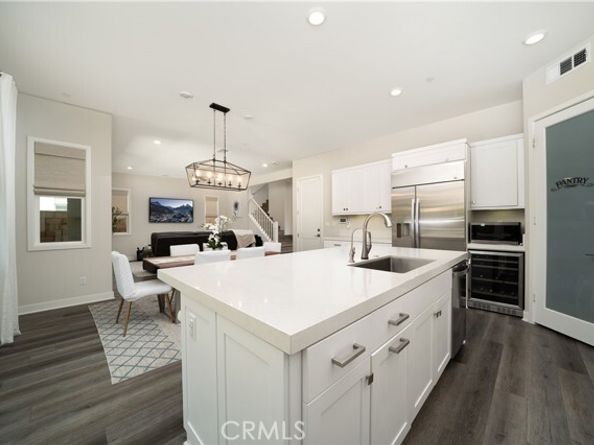 639 Athos, Lake Forest (el Toro) CA 92630
