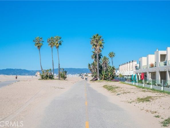 8163 Redlands Street 56, Playa Del Rey (los Angeles) CA 90293