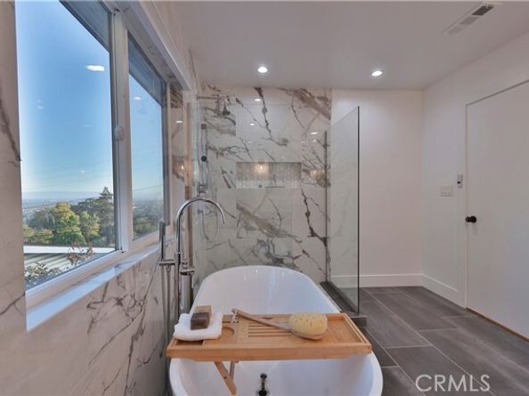 7900 Michigan Avenue, Oakland CA 94605