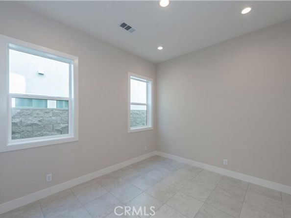 181 Buckeye, Lake Forest (el Toro) CA 92630