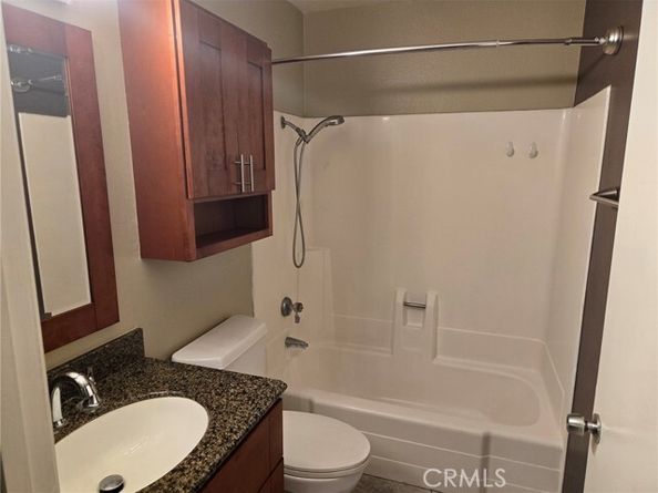 23240 Orange Avenue 2, Lake Forest (el Toro) CA 92630