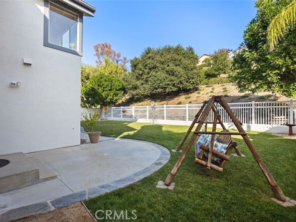 19222 Red Bluff, Lake Forest (el Toro) CA 92679