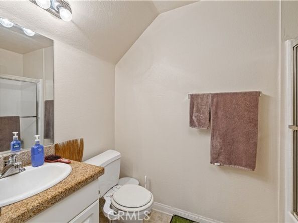 21400 Burbank Boulevard 313, Woodland Hills (los Angeles) CA 91367