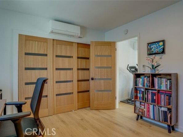 23853 Hatteras Street, Woodland Hills (los Angeles) CA 91367