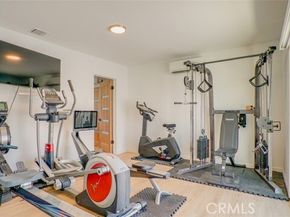 23853 Hatteras Street, Woodland Hills (los Angeles) CA 91367