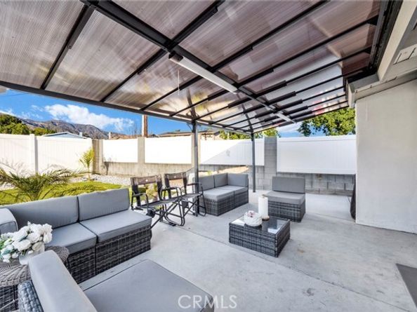 13706 Sproule Avenue, Sylmar (los Angeles) CA 91342