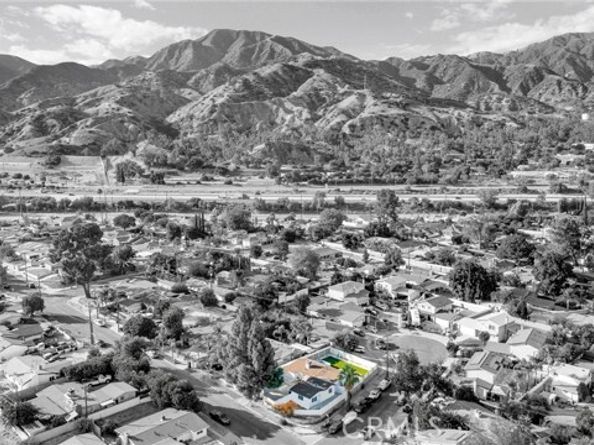 13706 Sproule Avenue, Sylmar (los Angeles) CA 91342