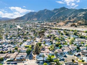13706 Sproule Avenue, Sylmar (los Angeles) CA 91342
