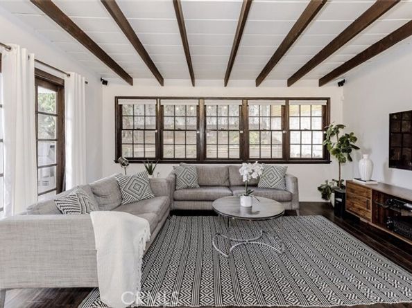9742 Hillhaven Avenue, Tujunga (los Angeles) CA 91042
