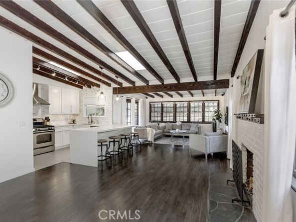 9742 Hillhaven Avenue, Tujunga (los Angeles) CA 91042