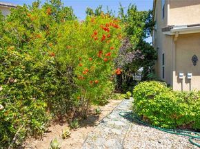 10266 Horsehaven Street, Sun Valley (los Angeles) CA 91352