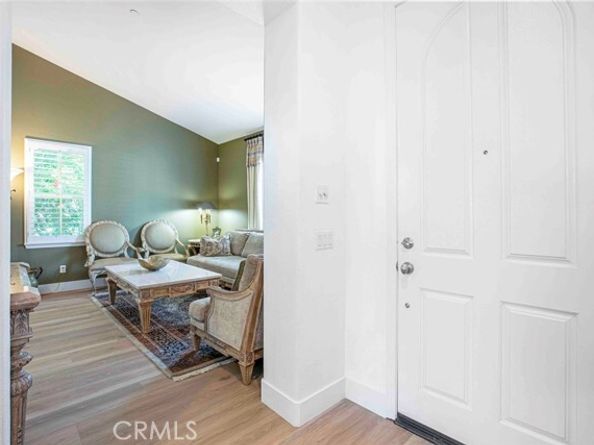 10266 Horsehaven Street, Sun Valley (los Angeles) CA 91352