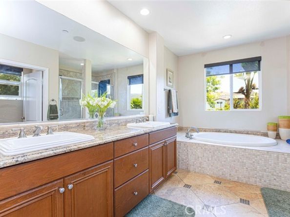 10266 Horsehaven Street, Sun Valley (los Angeles) CA 91352