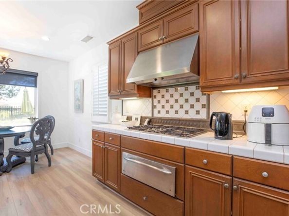 10266 Horsehaven Street, Sun Valley (los Angeles) CA 91352