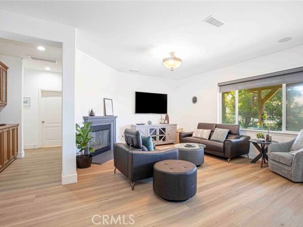 10266 Horsehaven Street, Sun Valley (los Angeles) CA 91352