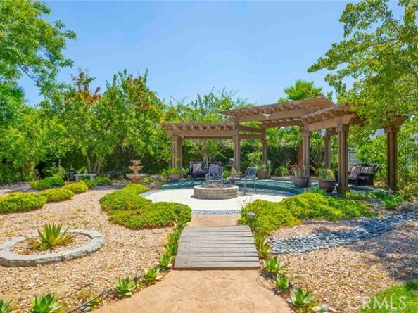 10266 Horsehaven Street, Sun Valley (los Angeles) CA 91352