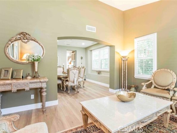 10266 Horsehaven Street, Sun Valley (los Angeles) CA 91352