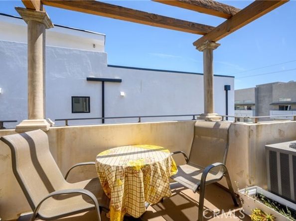 11323 Huston Street 1, North Hollywood (los Angeles) CA 91601