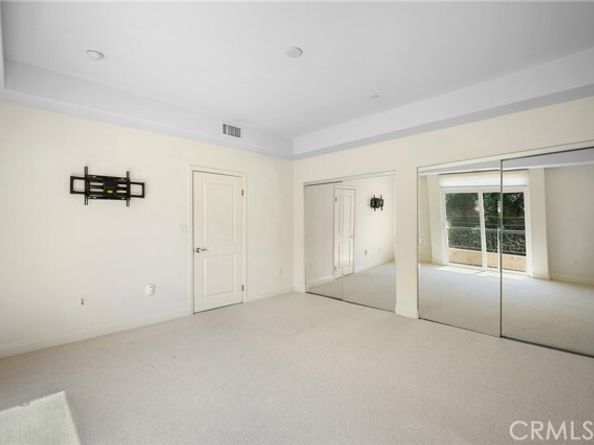 11323 Huston Street 1, North Hollywood (los Angeles) CA 91601