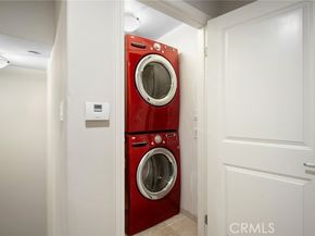 11323 Huston Street 1, North Hollywood (los Angeles) CA 91601