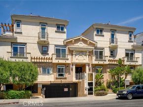 11323 Huston Street 1, North Hollywood (los Angeles) CA 91601