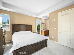 11323 Huston Street 1, North Hollywood (los Angeles) CA 91601