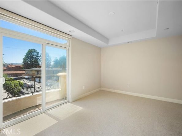 11323 Huston Street 1, North Hollywood (los Angeles) CA 91601