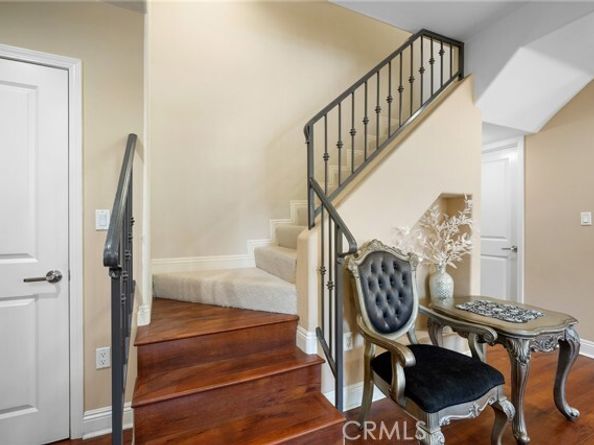 11323 Huston Street 1, North Hollywood (los Angeles) CA 91601