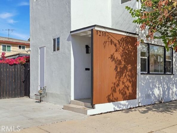 1211 Cole Avenue, Hollywood (los Angeles) CA 90038