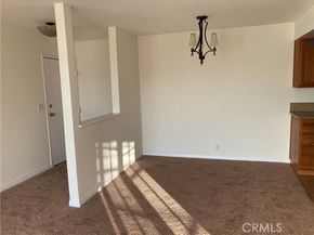 8505 Columbus Avenue 211, North Hills (los Angeles) CA 91343