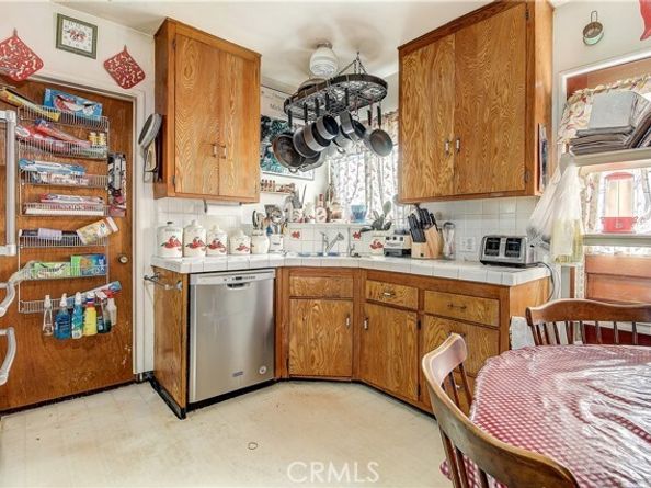 1148 E Raymond, Ontario CA 91764