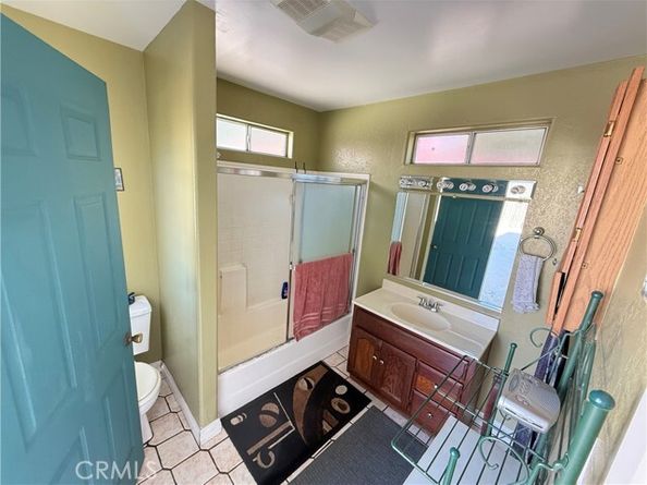 10430 Mcvine Avenue, Sunland (los Angeles) CA 91040