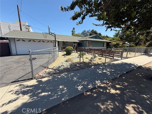 10430 Mcvine Avenue, Sunland (los Angeles) CA 91040