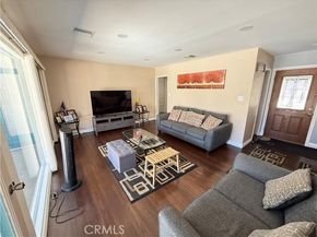 10430 Mcvine Avenue, Sunland (los Angeles) CA 91040