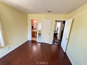 10430 Mcvine Avenue, Sunland (los Angeles) CA 91040