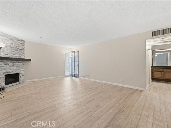 5705 Friars 22, San Diego CA 92110
