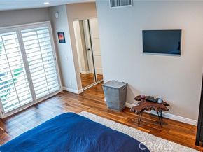 5660 Etiwanda Avenue 1, Tarzana (los Angeles) CA 91356