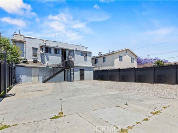 2922 Maple Avenue, Los Angeles CA 90011