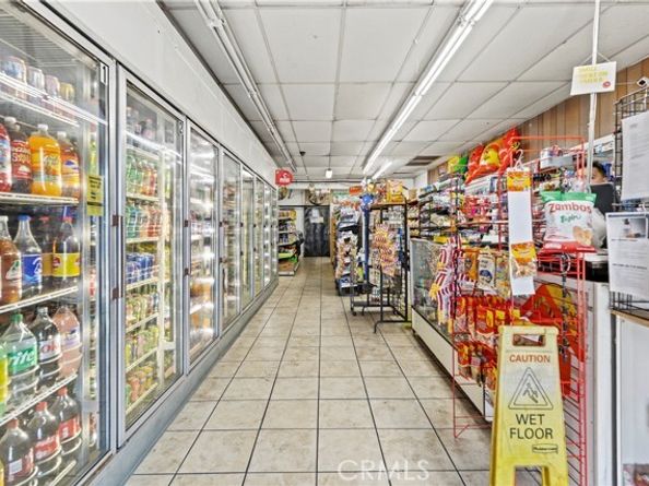 2922 Maple Avenue, Los Angeles CA 90011