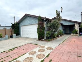 7039 Denver Avenue, Los Angeles CA 90044
