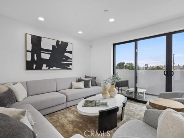 4136 Normal Avenue 1/2, Los Angeles CA 90029